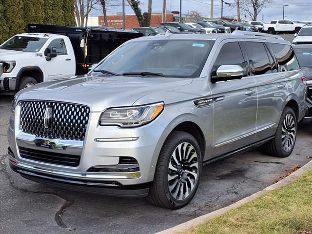 2022 Lincoln Navigator Black Label