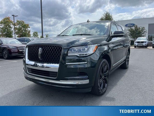 2022 Lincoln Navigator Black Label