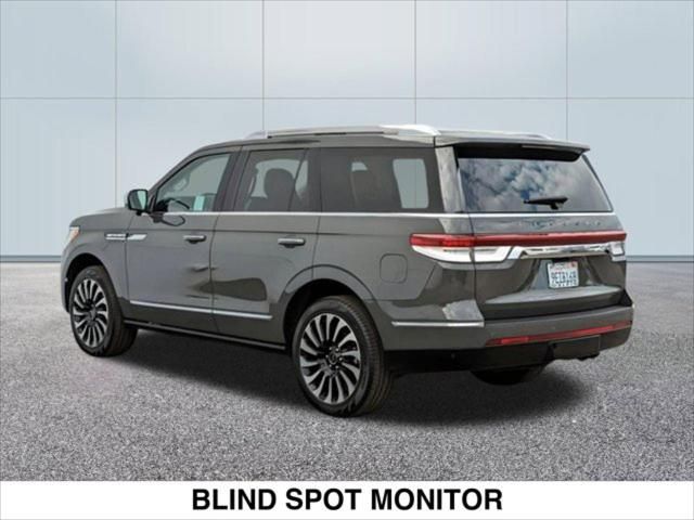 2022 Lincoln Navigator Black Label