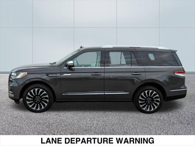 2022 Lincoln Navigator Black Label