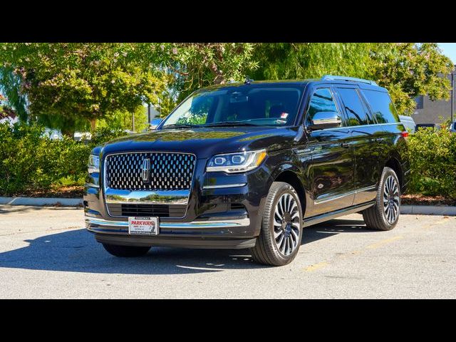 2022 Lincoln Navigator Black Label