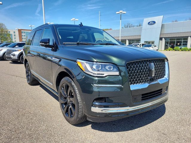 2022 Lincoln Navigator Black Label