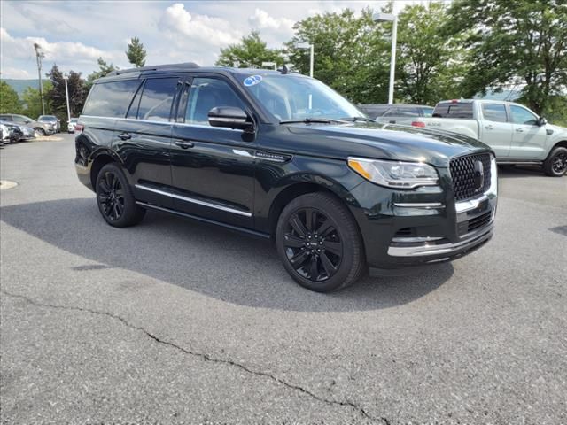 2022 Lincoln Navigator Black Label