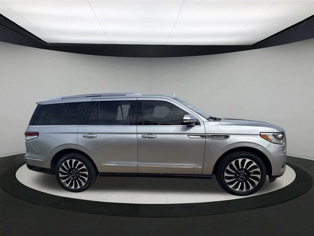 2022 Lincoln Navigator Black Label