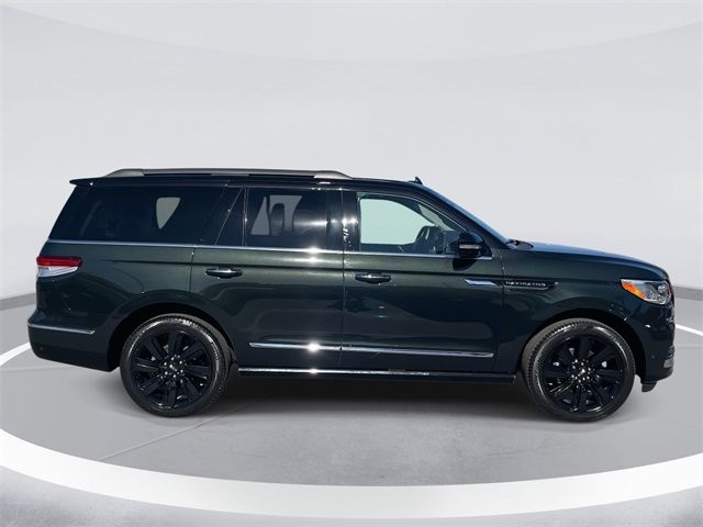 2022 Lincoln Navigator Black Label