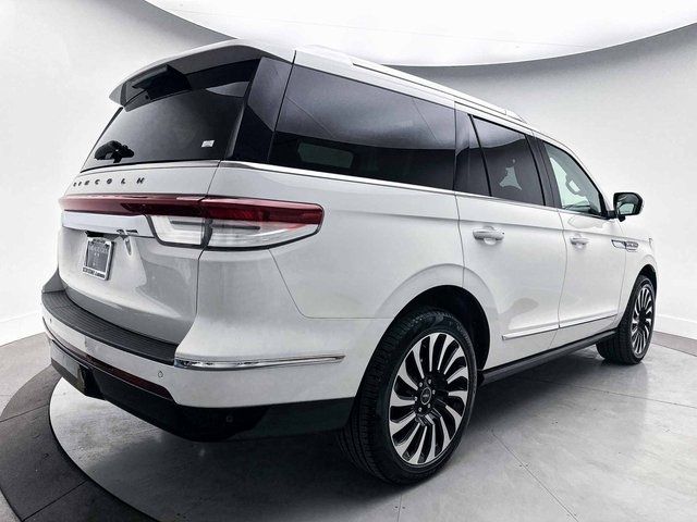 2022 Lincoln Navigator Black Label