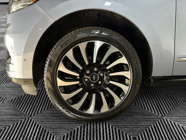 2022 Lincoln Navigator Black Label