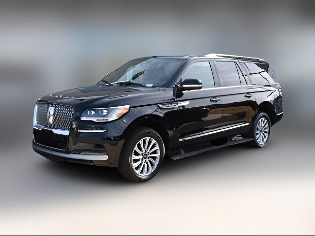 2022 Lincoln Navigator L Standard