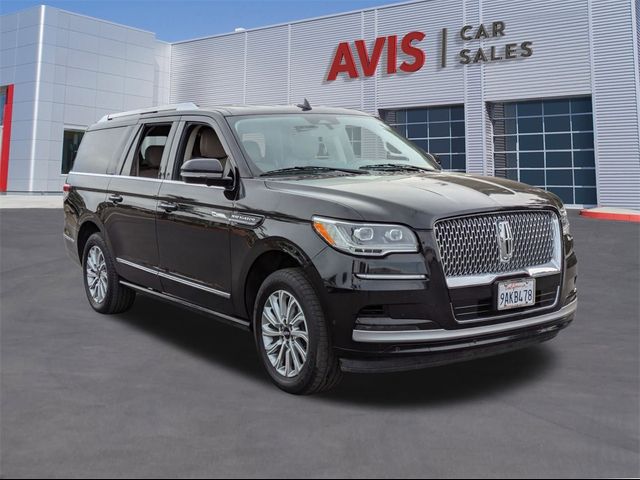 2022 Lincoln Navigator L Standard