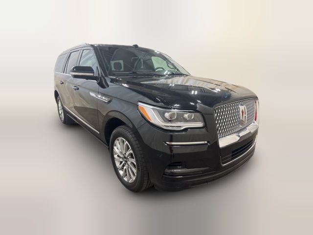 2022 Lincoln Navigator L Standard