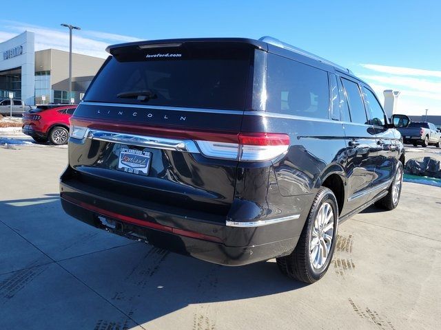 2022 Lincoln Navigator L Standard