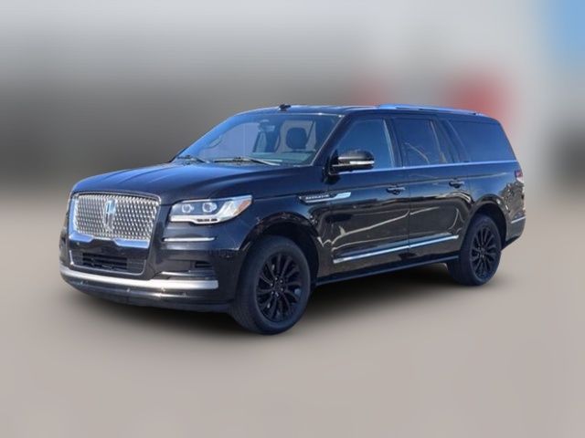 2022 Lincoln Navigator L Standard