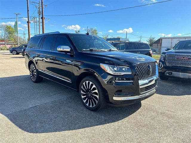 2022 Lincoln Navigator L Black Label