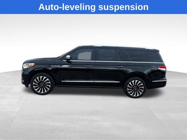 2022 Lincoln Navigator L Black Label