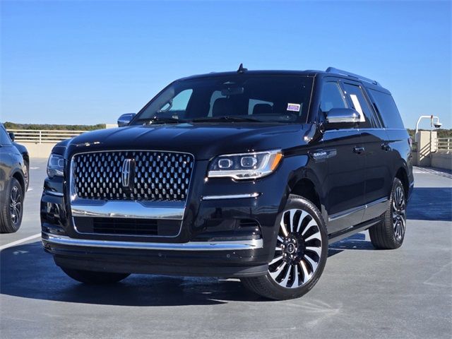 2022 Lincoln Navigator L Black Label