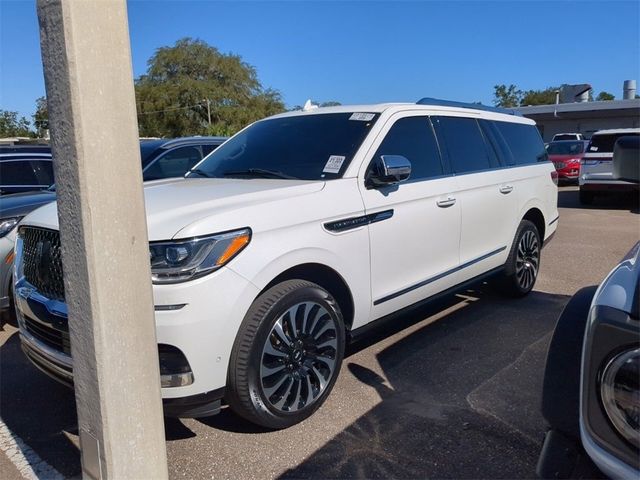 2022 Lincoln Navigator L Black Label