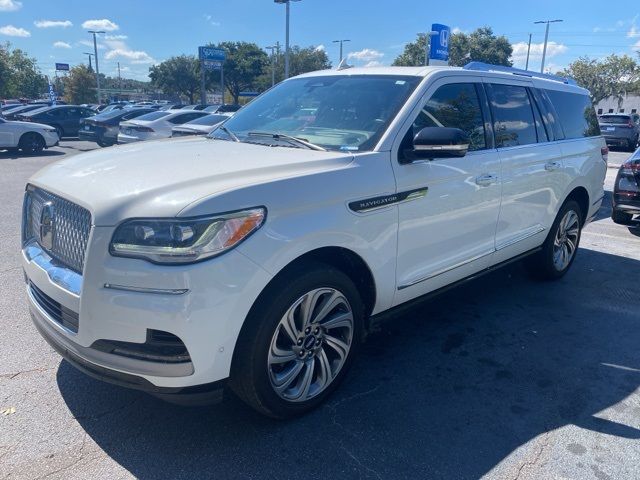 2022 Lincoln Navigator L Reserve