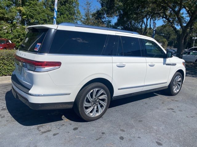 2022 Lincoln Navigator L Reserve