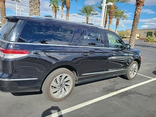 2022 Lincoln Navigator L Reserve