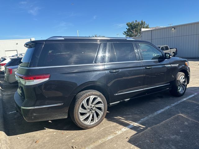 2022 Lincoln Navigator L Reserve