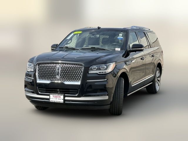 2022 Lincoln Navigator L Reserve