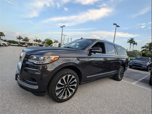 2022 Lincoln Navigator L Reserve