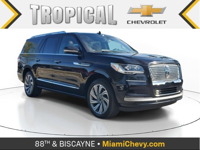 2022 Lincoln Navigator L Reserve