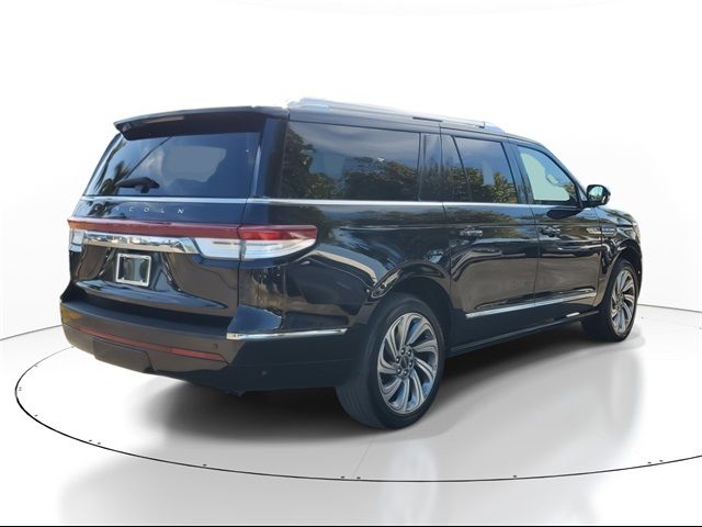 2022 Lincoln Navigator L Reserve