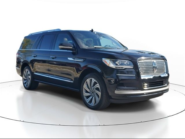 2022 Lincoln Navigator L Reserve