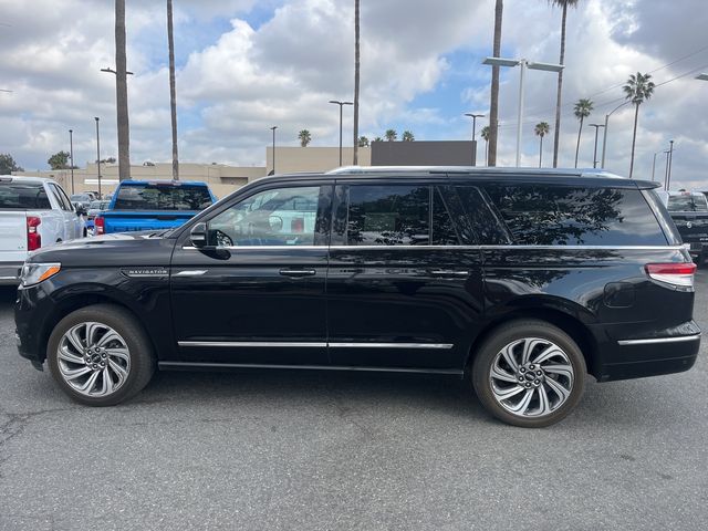 2022 Lincoln Navigator L Reserve