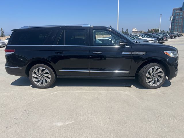 2022 Lincoln Navigator L Reserve