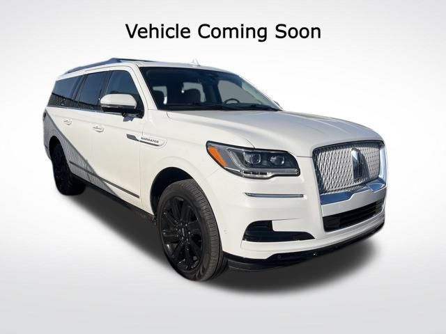 2022 Lincoln Navigator L Reserve