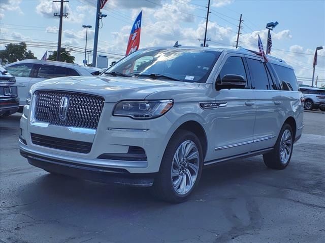 2022 Lincoln Navigator L Reserve