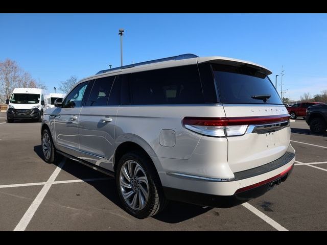 2022 Lincoln Navigator L Reserve