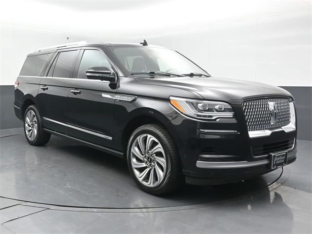 2022 Lincoln Navigator L Reserve