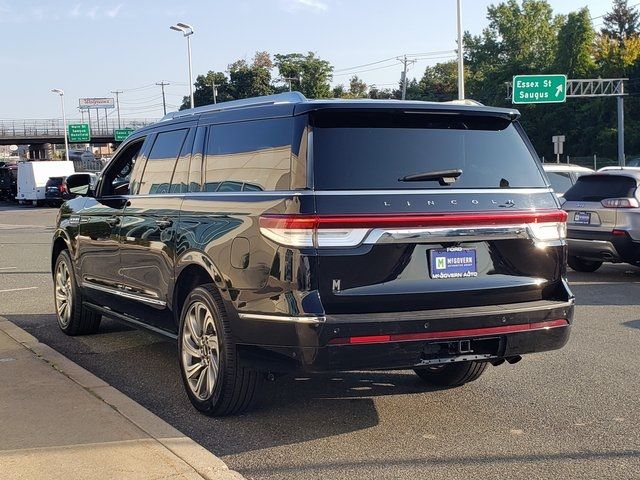 2022 Lincoln Navigator L Reserve