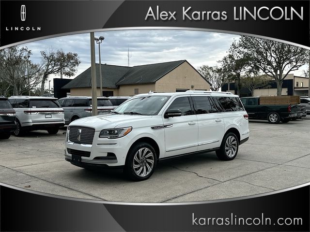 2022 Lincoln Navigator L Reserve