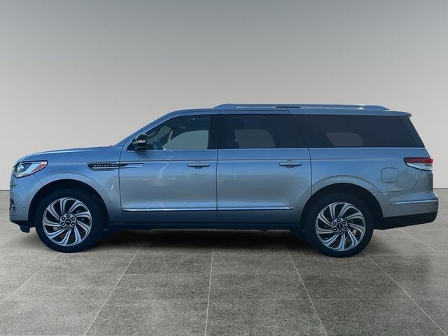 2022 Lincoln Navigator L Reserve