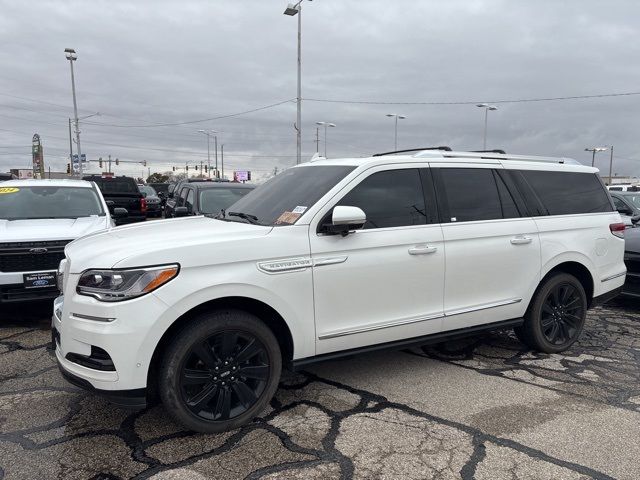 2022 Lincoln Navigator L Reserve