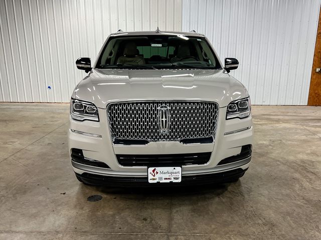 2022 Lincoln Navigator L Reserve