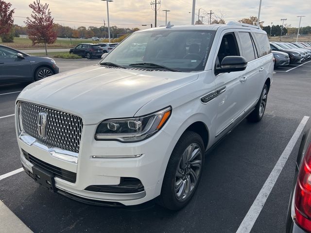 2022 Lincoln Navigator L Reserve