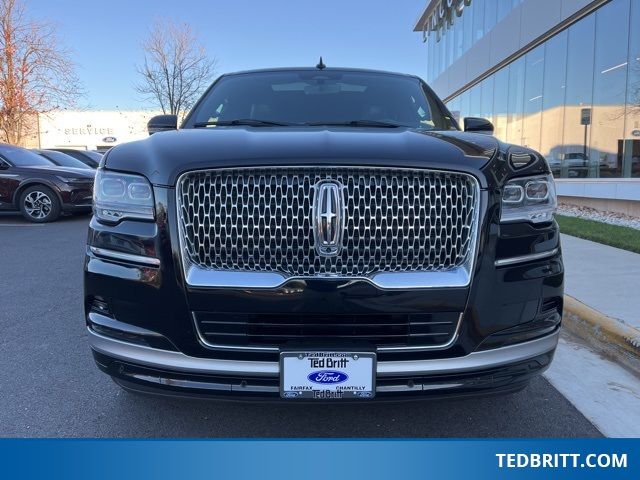 2022 Lincoln Navigator L Reserve