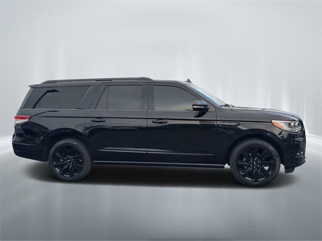 2022 Lincoln Navigator L Reserve