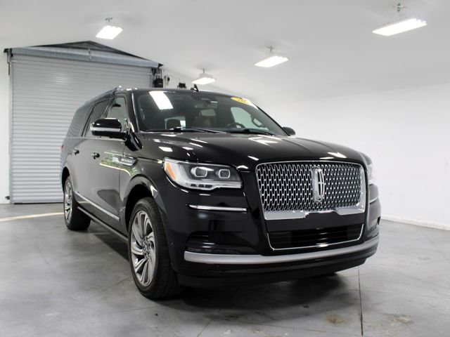 2022 Lincoln Navigator L Reserve