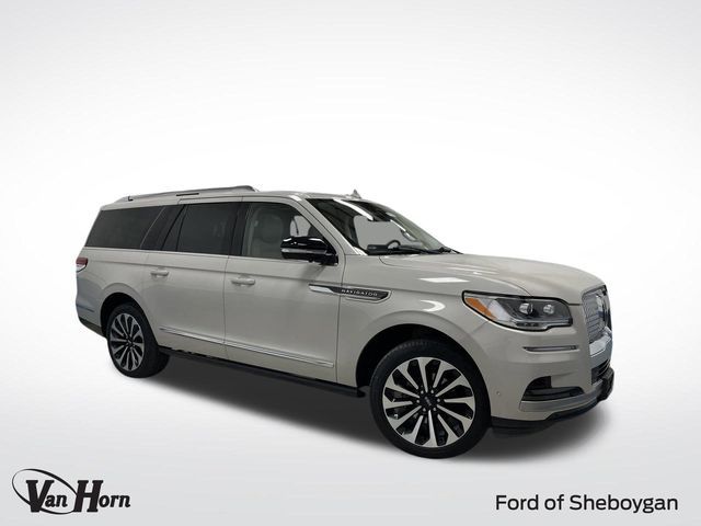 2022 Lincoln Navigator L Reserve