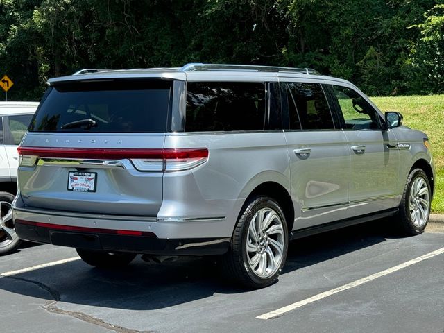 2022 Lincoln Navigator L Reserve