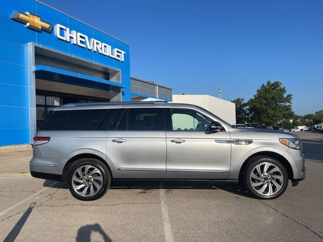 2022 Lincoln Navigator L Reserve