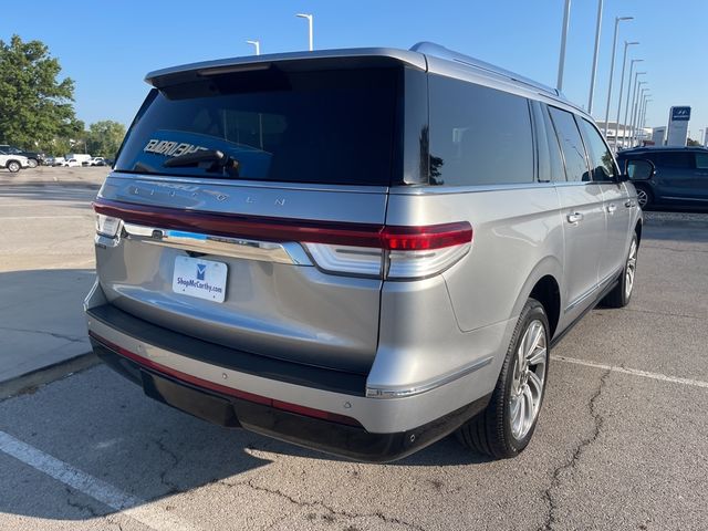 2022 Lincoln Navigator L Reserve