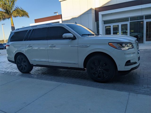 2022 Lincoln Navigator L Reserve