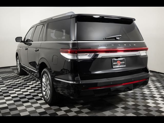 2022 Lincoln Navigator L Standard